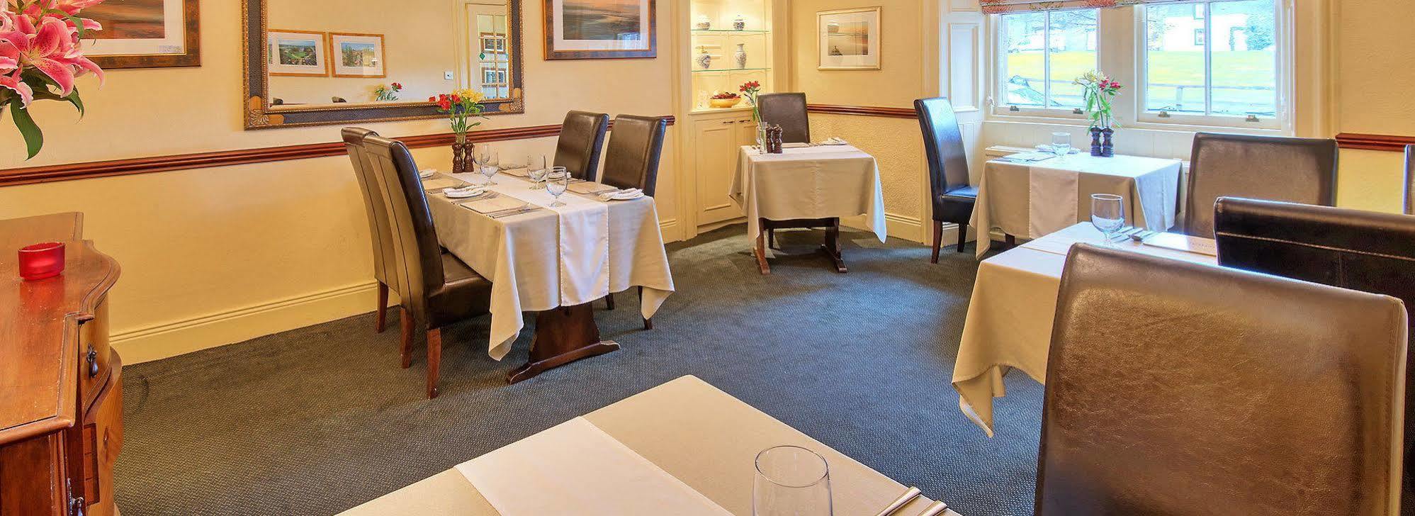 The Wheatsheaf Hotel And Restaurant Swinton  Kültér fotó